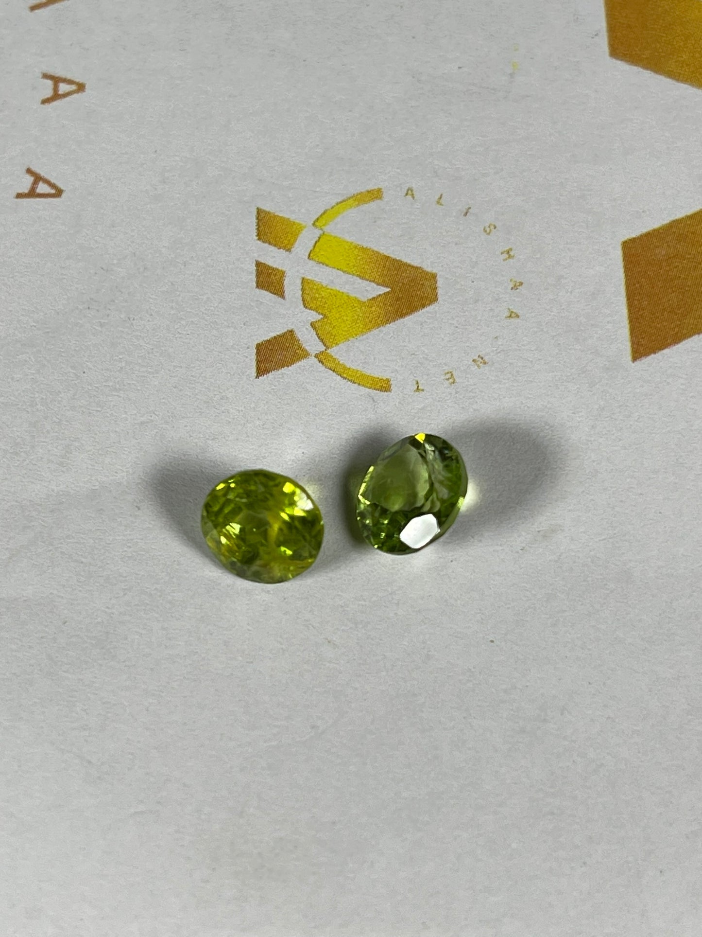 Faceted Peridot - Natural Earth Mined Round Cut - 1pc - 1.90Ct