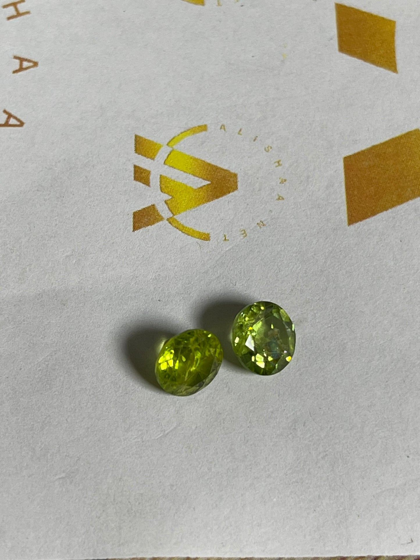 Faceted Peridot - Natural Earth Mined Round Cut - 1pc - 1.90Ct