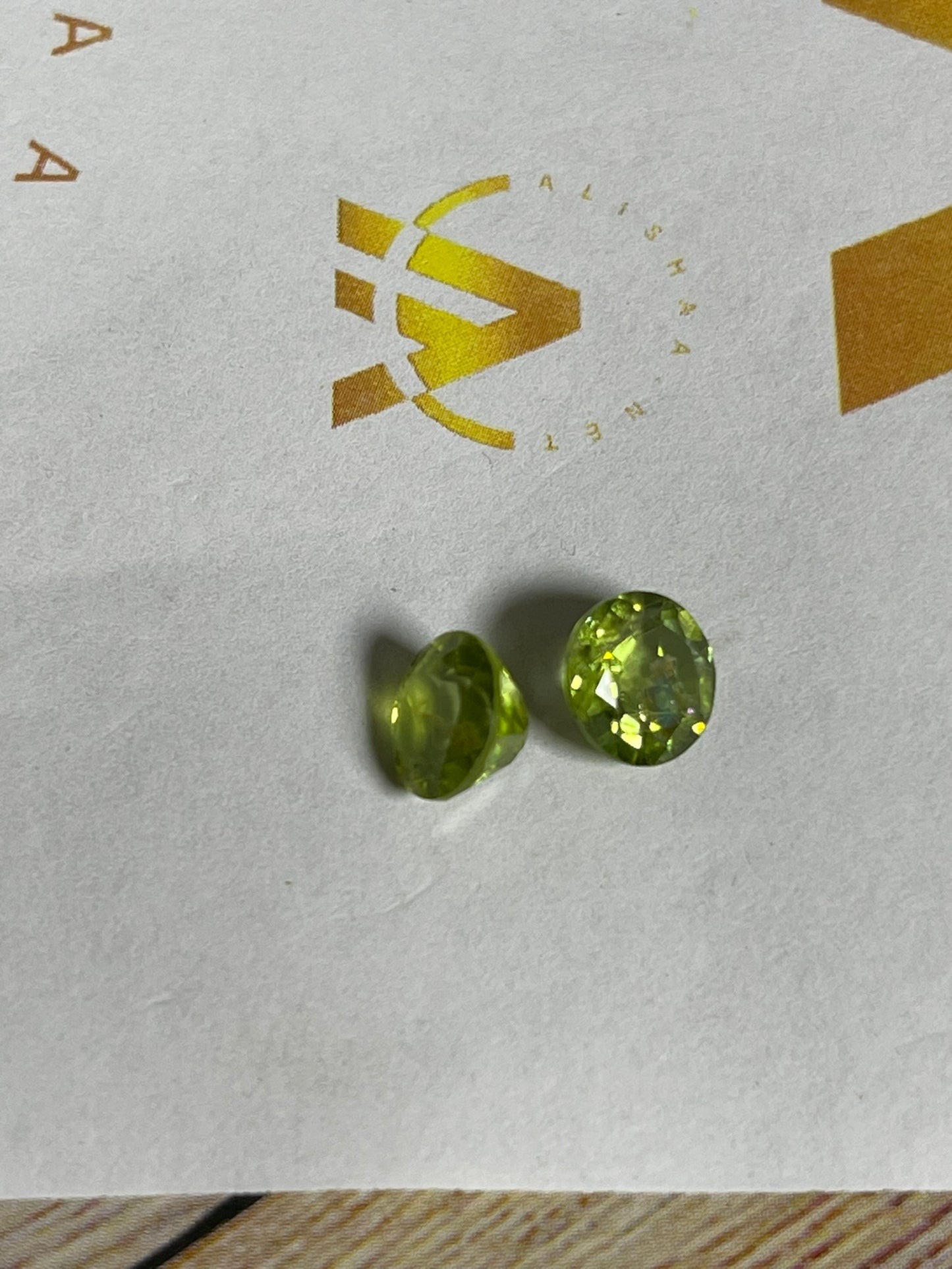 Faceted Peridot - Natural Earth Mined Round Cut - 1pc - 1.90Ct