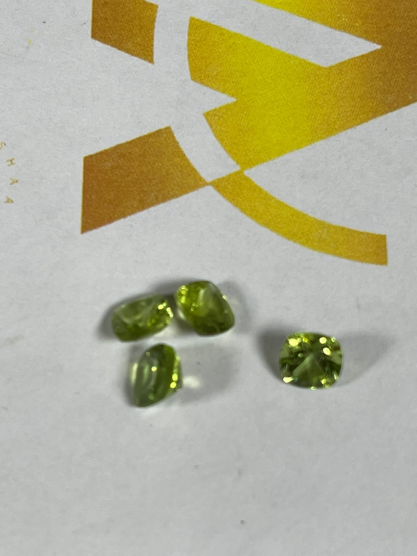 Faceted Peridot - Natural Earth Mined Square Cusion Cut - 1pc - 0.90Ct