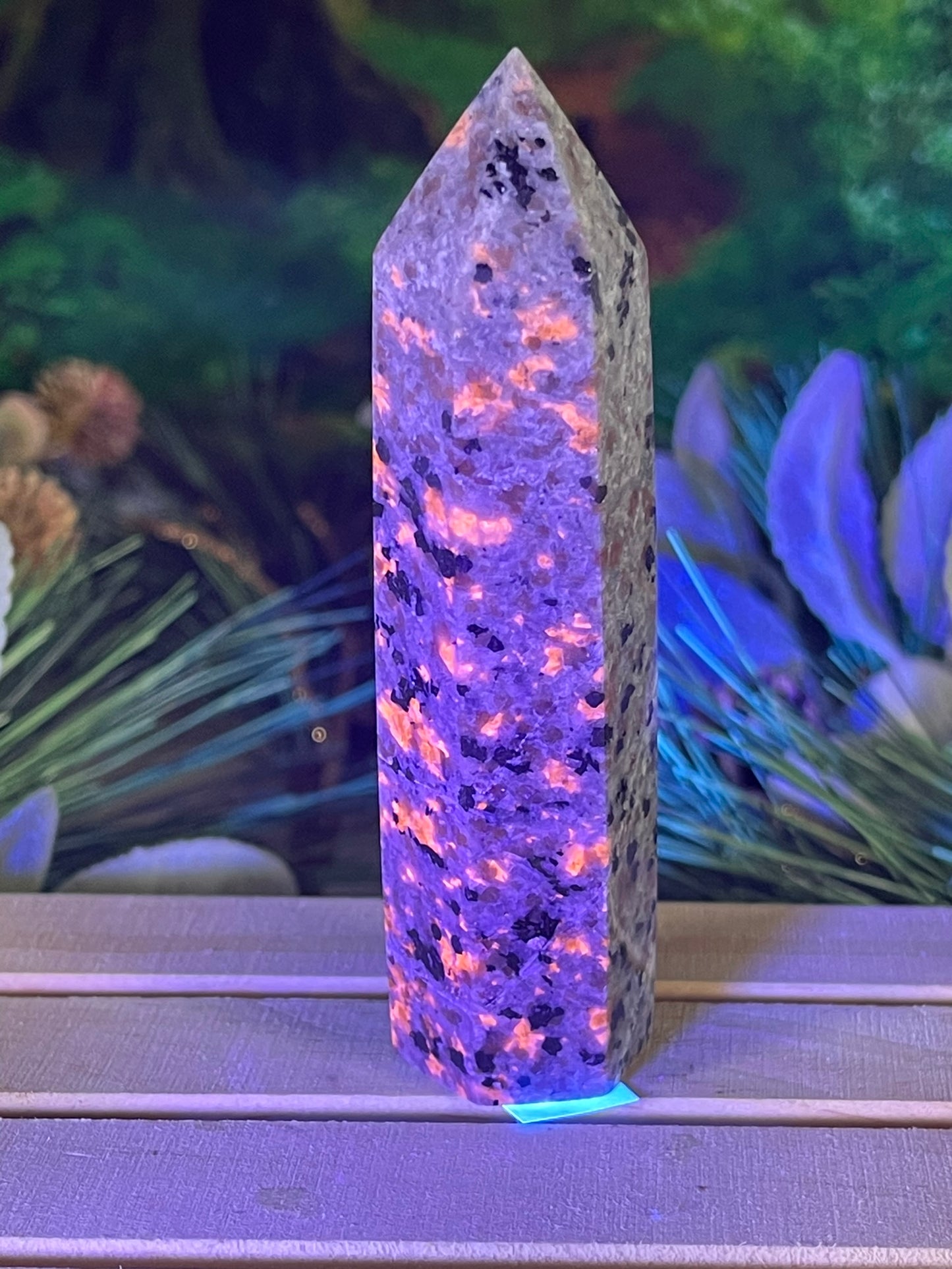 Tower - Yooperlite FireStone Jasper Natural Stone Quartz Crystal Obelisk Point - 111g