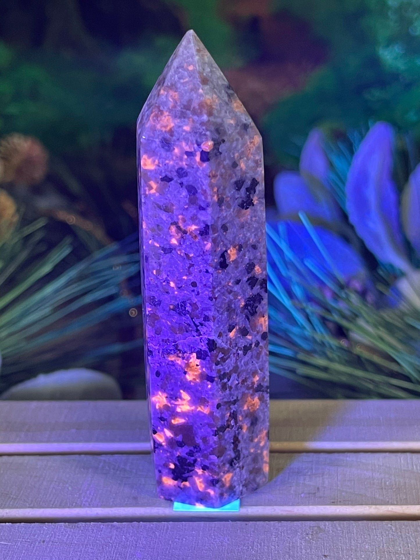 Tower - Yooperlite FireStone Jasper Natural Stone Quartz Crystal Obelisk Point - 87g