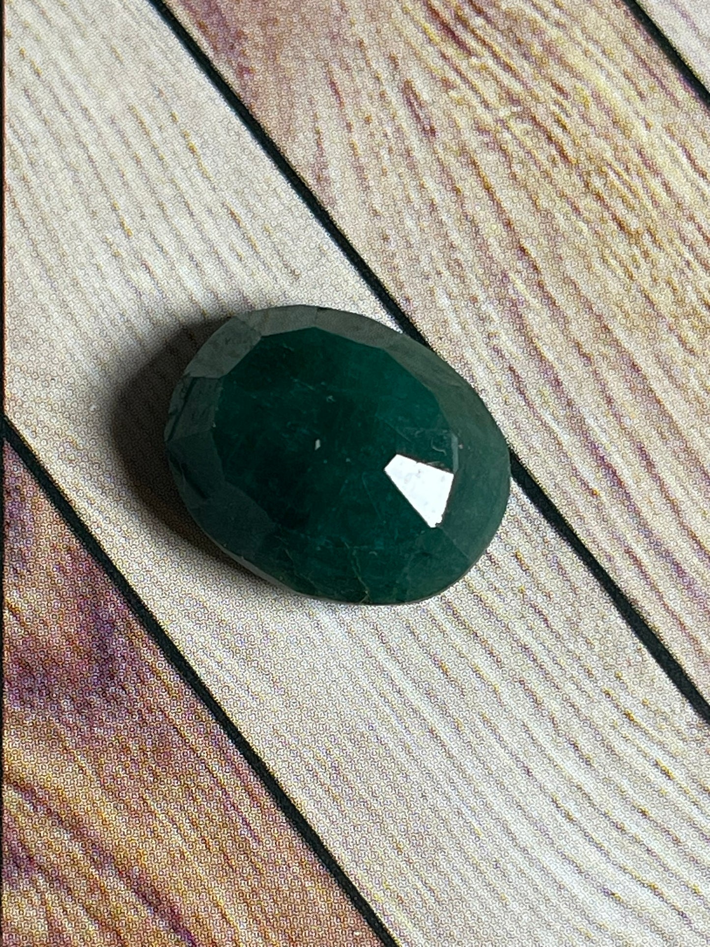 Emerald - Natural Loose Gemstone Oval Cut  - 10.35Ct