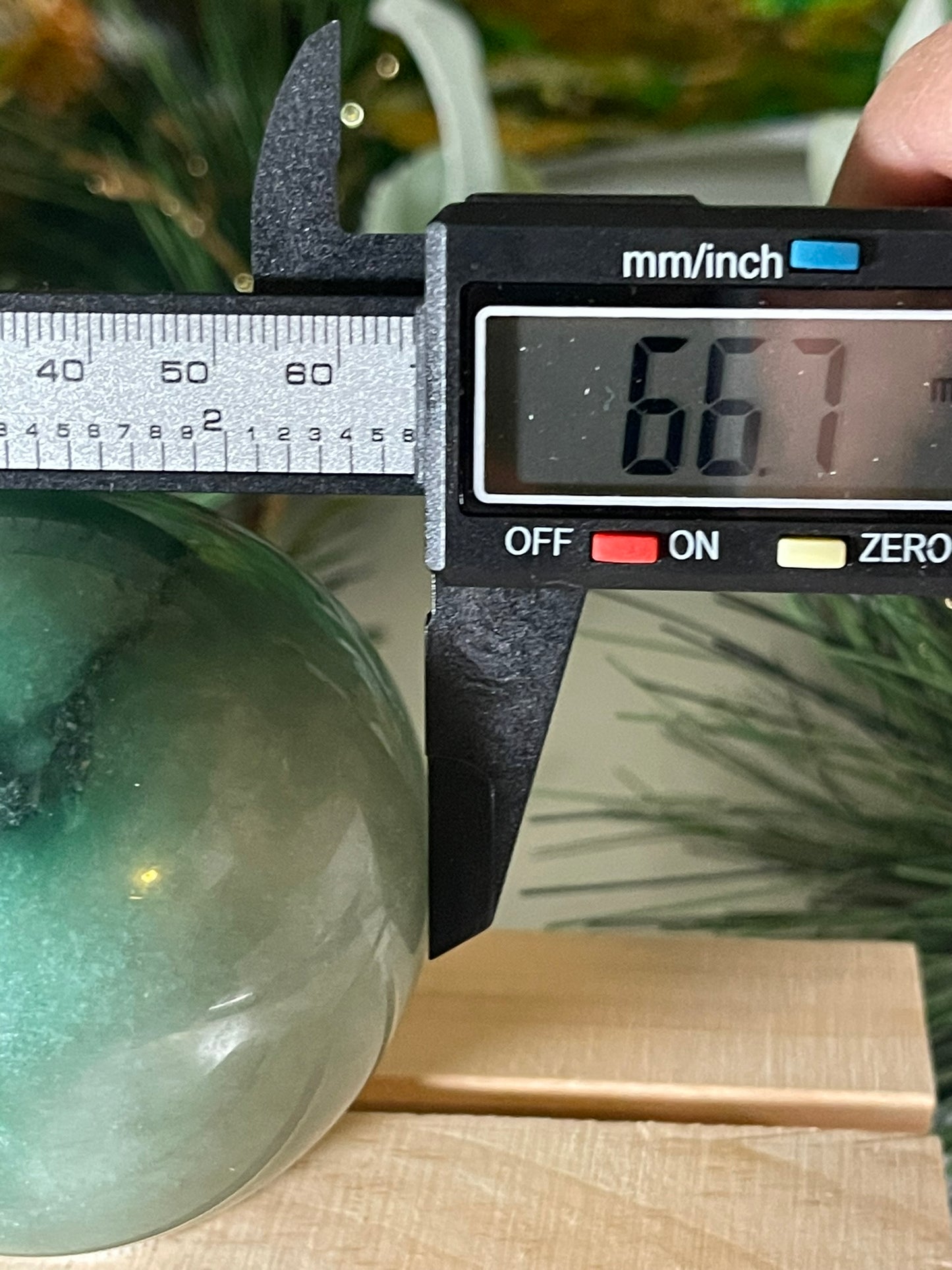 Crystal Ball - Green Aventurine Quartz Rare Unique Sphere Natural Stone - 415g