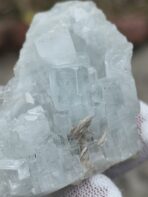 Certified 300.35ct Parallel-Growth Aquamarine Cluster with Mica – Natural Pakistan Blue Beryl Specimen